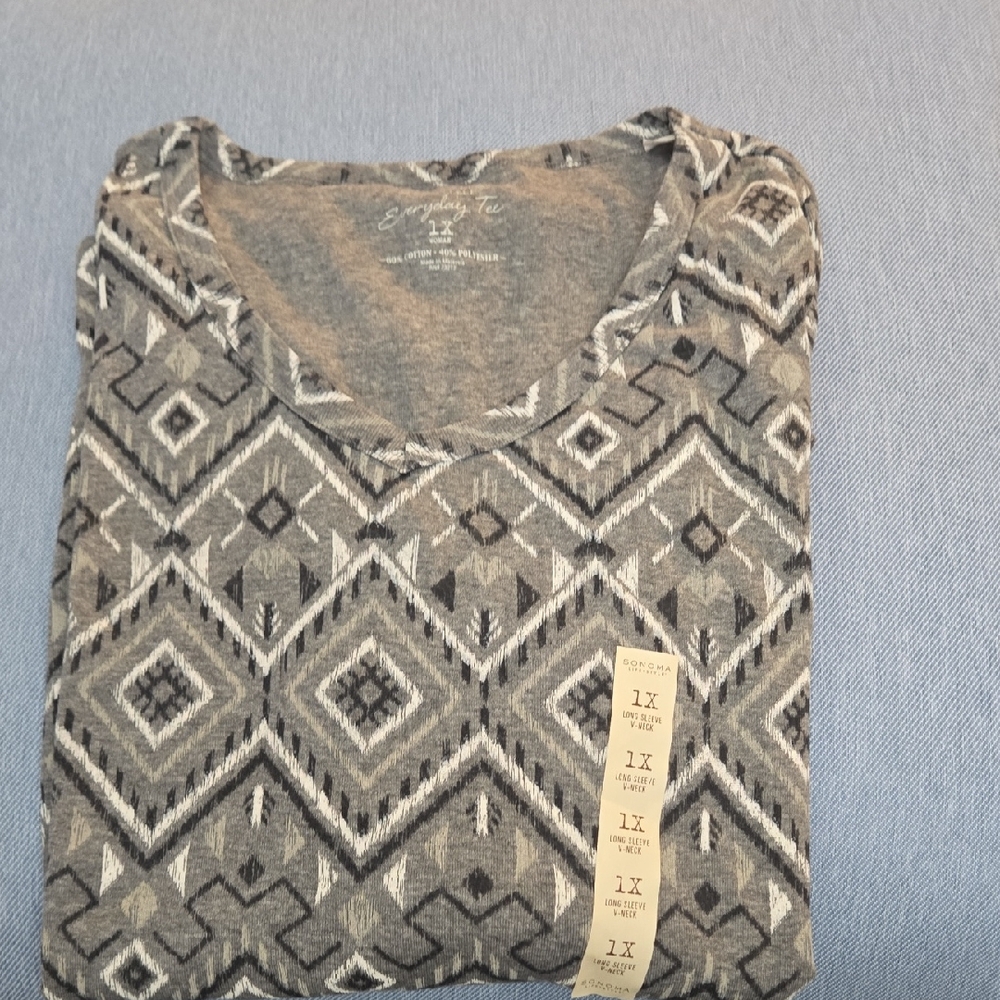 Sonoma Gray Geometric Long Sleeve Tee